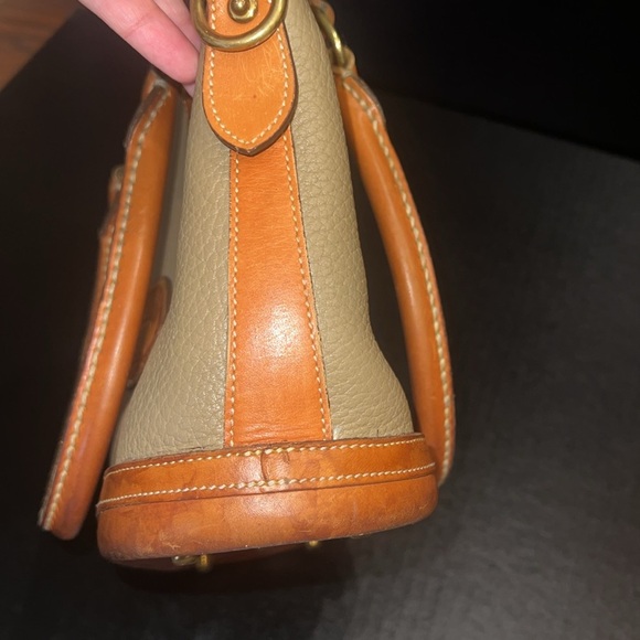 Vintage Dooney & Bourke Norfolk Beige and Brown Satchel - Picture 10 of 13